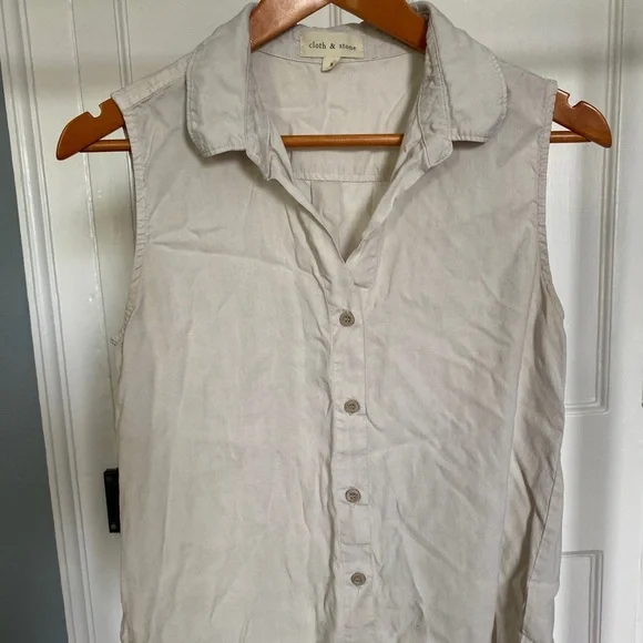 Cloth and Stone sleeveless tank - Picture 1 of 3